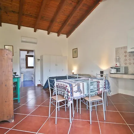 La Scola Di Pirazzolu Retreat * Stazione Caldosa